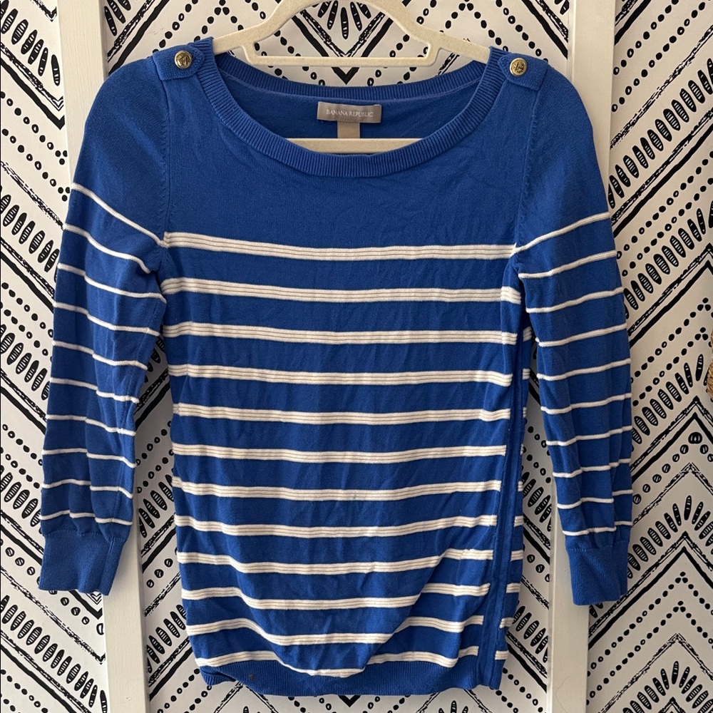 Banana Republic Blue and White Striped Sweater
